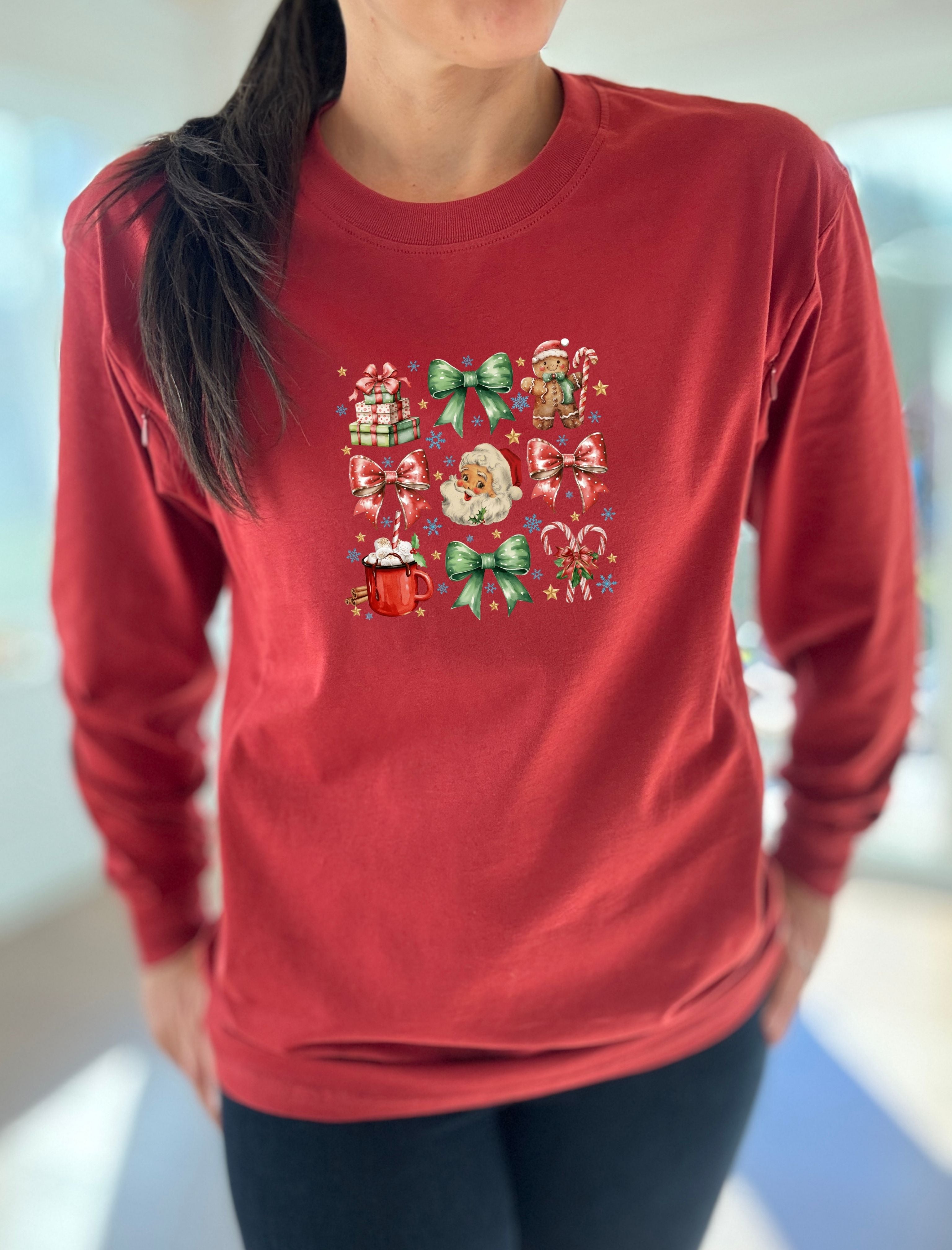 Green Bow Coquette Christmas Long Sleeve Comfort Tee